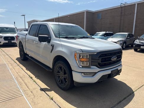 Used 2022 Ford F150 XLT w/ Equipment Group 302A High AWD/4WD image 4