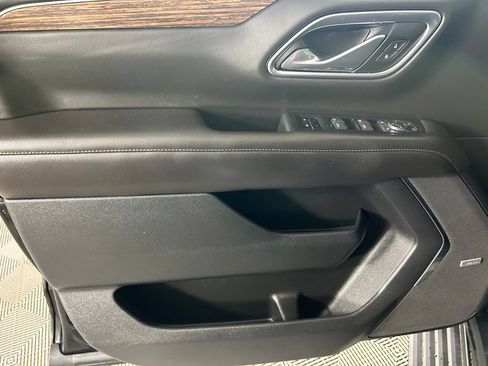 Used 2021 Chevrolet Tahoe High Country w/ Premium Package AWD/4WD image 9
