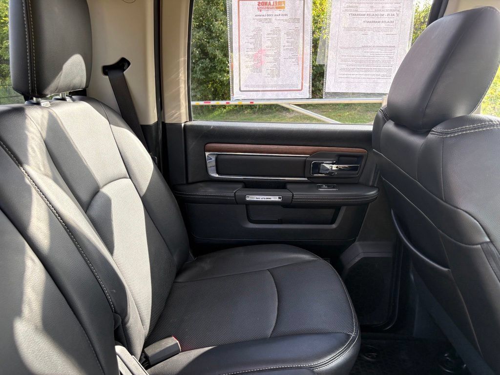 Used 2016 RAM 1500 Laramie w/ Convenience Group AWD/4WD image 42