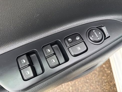 Used 2021 Kia Rio S image 12