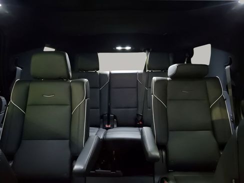 Certified 2023 Cadillac Escalade Premium Luxury image 43