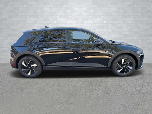 New 2026 Hyundai Ioniq 5 SEL image 3