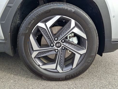 Certified 2024 Hyundai Tucson Limited AWD/4WD image 8
