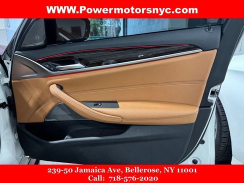 Used 2021 BMW 540i w/ M Sport Package RWD image 30