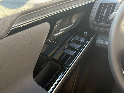 Certified 2025 Subaru Solterra Premium image 8