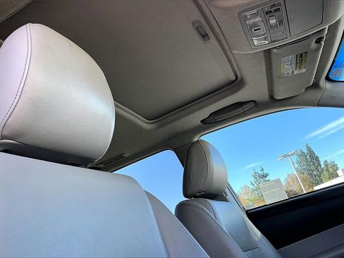 Used 2013 Toyota Highlander Plus image 23