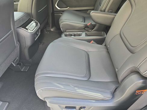 New 2026 INFINITI QX80 Luxe w/ Cargo Package image 13