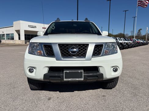 Used 2019 Nissan Frontier PRO-4X w/ Pro-4x Luxury Package image 9