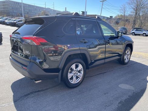 Used 2024 Toyota RAV4 XLE AWD/4WD image 8