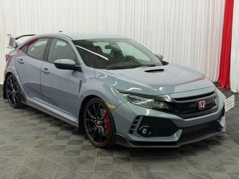 Used 2019 Honda Civic Type R image 6