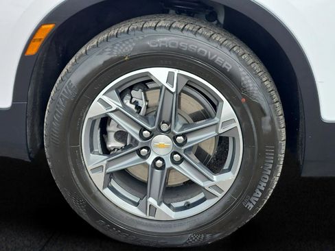 Used 2025 Chevrolet Blazer LT image 20