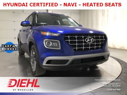Used 2023 Hyundai Venue Limited w/ Cargo Package