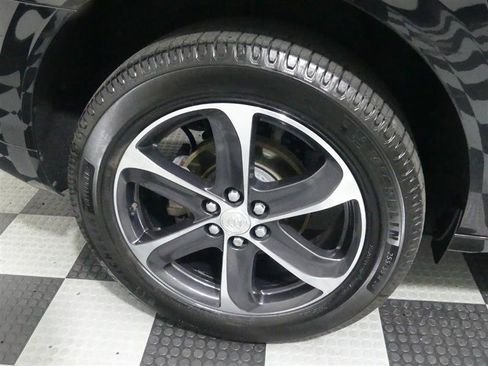 Used 2020 Buick Enclave Essence w/ Sport Touring Edition AWD/4WD image 17