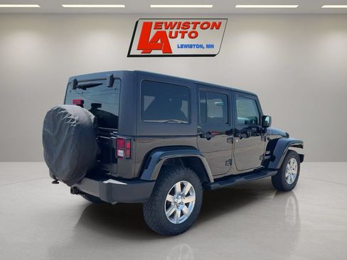 Used 2013 Jeep Wrangler Unlimited Sahara w/ Connectivity Group AWD/4WD image 5