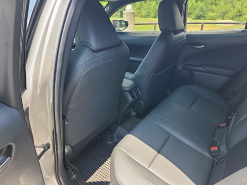 Used 2022 Lexus UX 250h w/ Premium Package AWD/4WD image 12