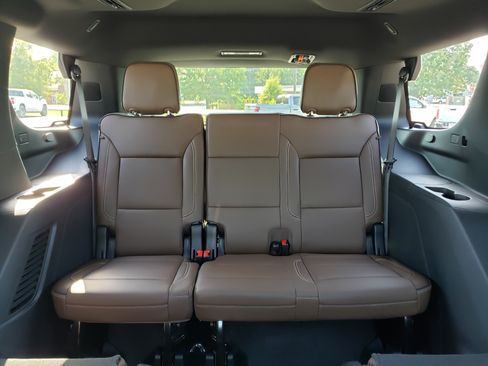 New 2026 Chevrolet Tahoe High Country w/ Sun And Tow Package RWD image 34