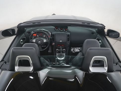 Used 2014 Nissan 370Z Touring w/ Sport Package RWD image 11