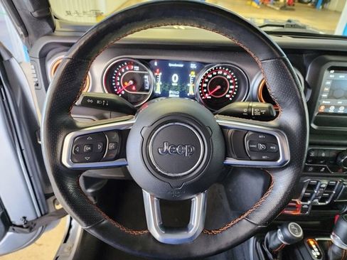 Used 2021 Jeep Gladiator Mojave w/ Cold Weather Group image 16