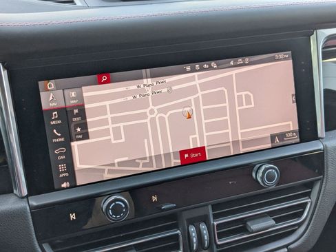 New 2026 Porsche Macan S image 17