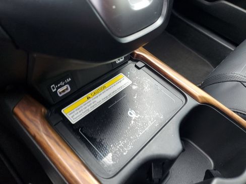 Used 2020 Honda CR-V Touring image 25