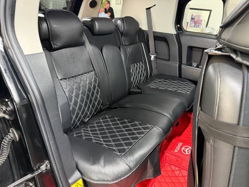 Used 2007 Toyota FJ Cruiser 4WD image 16