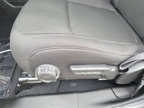 Used 2023 Jeep Gladiator Sport image 16