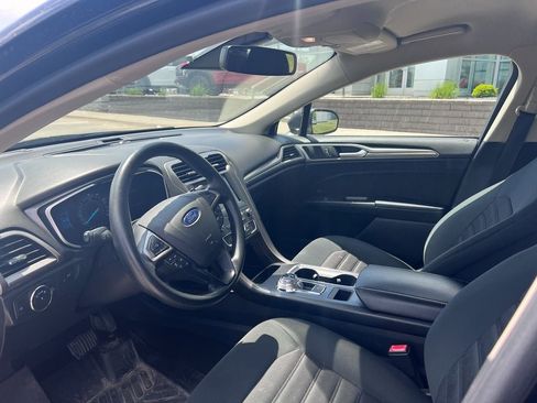 Used 2019 Ford Fusion SE AWD/4WD image 9