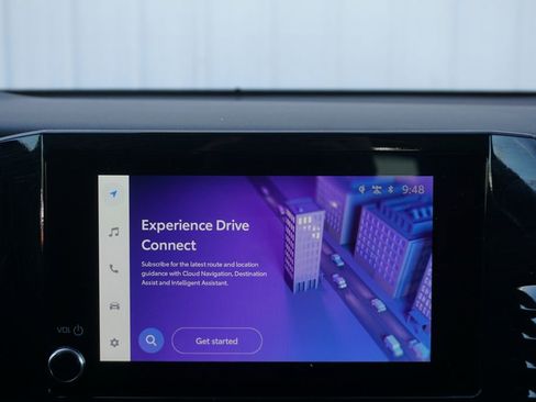 Used 2025 Toyota Camry SE image 10