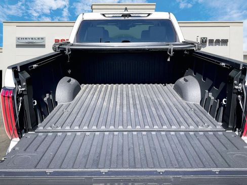 Used 2024 Toyota Tundra Limited AWD/4WD image 26