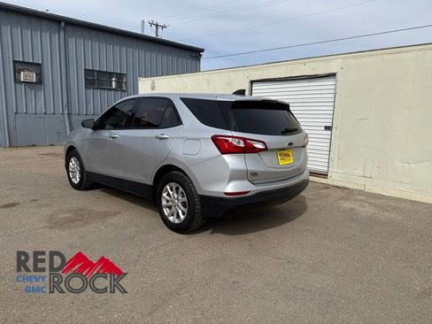 Used 2019 Chevrolet Equinox LS FWD image 5