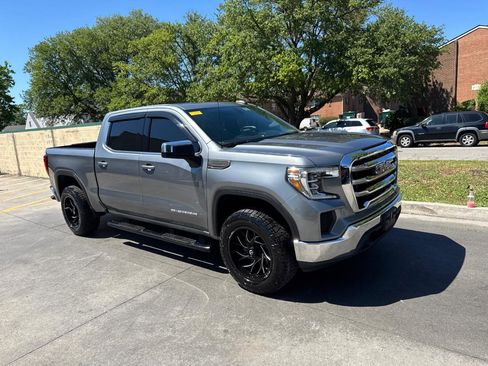 Used 2020 GMC Sierra 1500 SLE w/ SLE Value Package RWD image 2