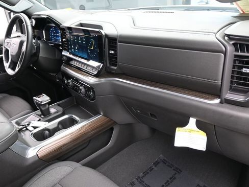 Used 2024 Chevrolet Silverado 1500 RST image 35