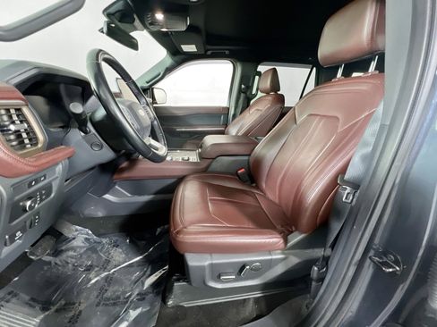 Used 2022 Ford Expedition Max Limited image 22