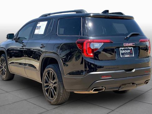 Used 2023 GMC Acadia SLT w/ Elevation Edition FWD image 11