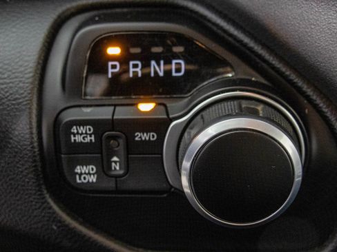 Used 2024 RAM 2500 Big Horn image 37