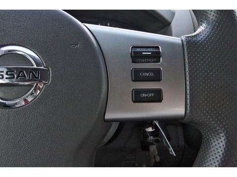 Used 2014 Nissan Frontier SV w/ SV Value Truck Package RWD image 19