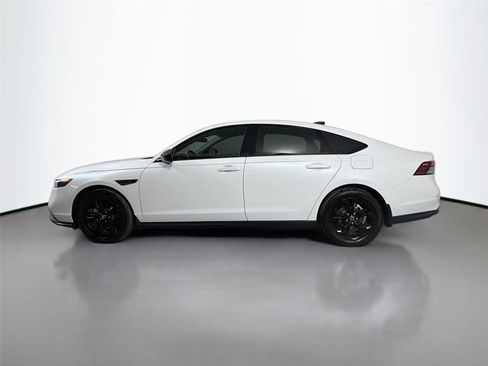 Used 2025 Honda Accord SE image 8
