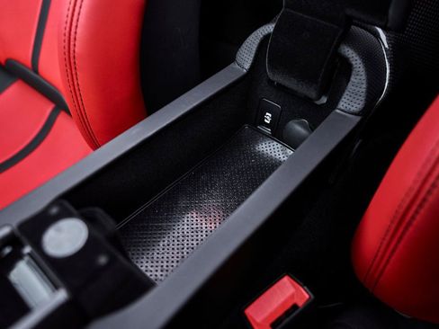 Used 2024 Ferrari SF90 Spider image 65