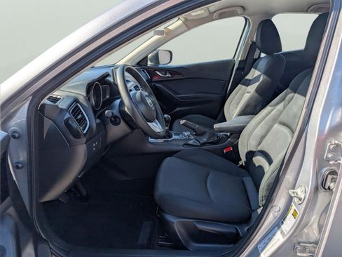 Used 2016 MAZDA MAZDA3 i Sport w/ Preferred Equipment Package image 29