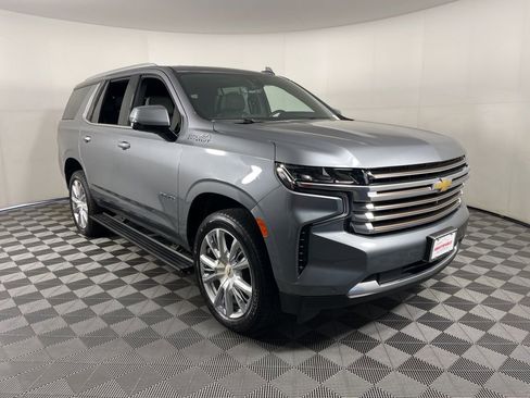 Used 2021 Chevrolet Tahoe High Country w/ Premium Package image 17