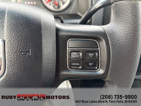 Used 2018 RAM 2500 Tradesman w/ Chrome Appearance Group image 11