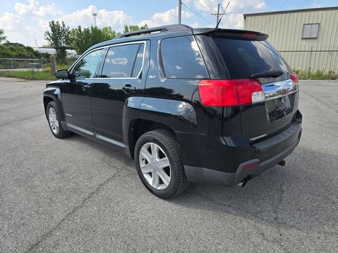 Used 2010 GMC Terrain SLT FWD image 5