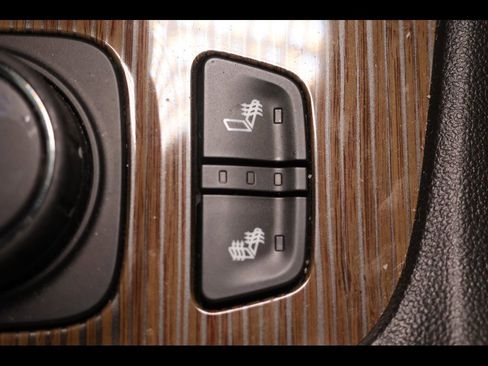 Used 2023 GMC Acadia SLE w/ Driver Convenience Package AWD/4WD image 16