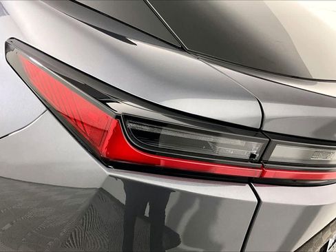 Used 2023 Lexus RZ 450e Premium image 27