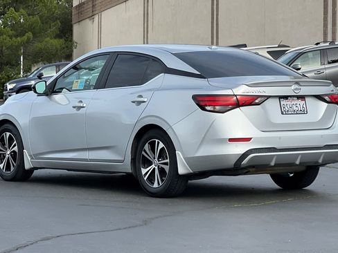 Used 2020 Nissan Sentra SV image 7