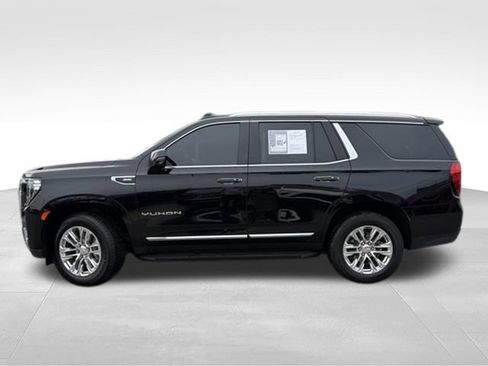 Certified 2023 GMC Yukon SLT w/ SLT Premium Package AWD/4WD image 2