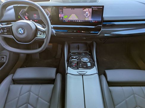 Certified 2024 BMW 530i xDrive 530i xDrive w/ Premium Package image 33