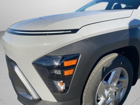 New 2026 Hyundai Kona SE FWD image 11