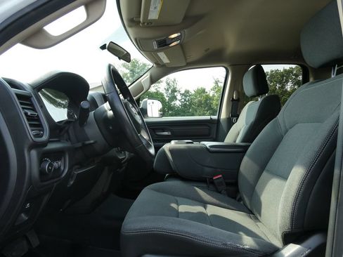 Used 2019 RAM 1500 Tradesman RWD image 21