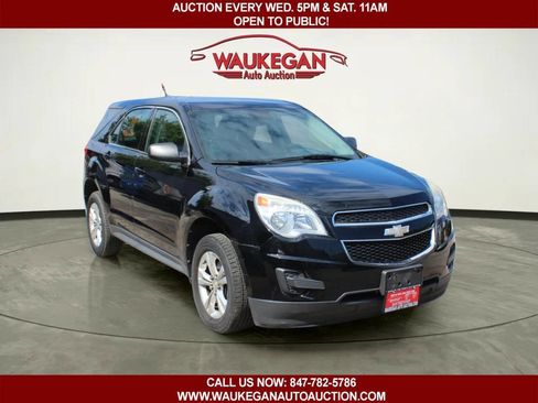 Used 2012 Chevrolet Equinox LS FWD image 2